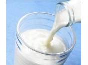 Cosa mangiare dormire bene: latte, yogurt molta acqua