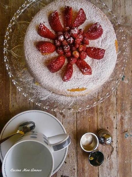 Torta con Crema di Lemon Curd e Fragole