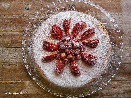 Torta con Crema di Lemon Curd e Fragole