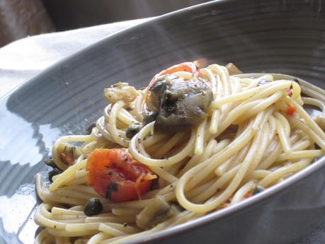 Spaghetti alle Melanzane e Capperi - www.maritoallaparmigiana.com