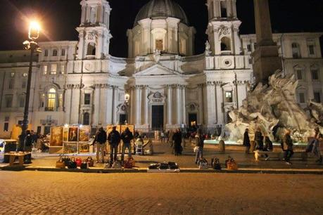 La capitale dell'incredibilmente brutto. Mille immagini da una città deturpata dall'illegaltà. Ecco come la troveranno i turisti durante i ponti