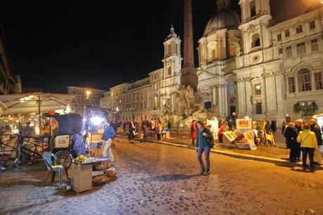 La capitale dell'incredibilmente brutto. Mille immagini da una città deturpata dall'illegaltà. Ecco come la troveranno i turisti durante i ponti