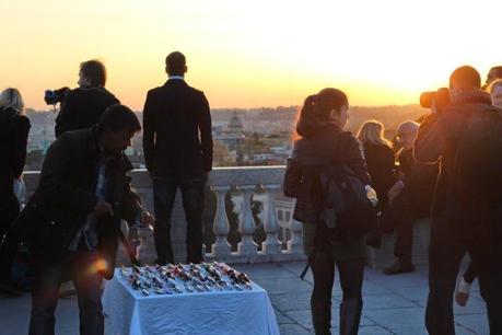 La capitale dell'incredibilmente brutto. Mille immagini da una città deturpata dall'illegaltà. Ecco come la troveranno i turisti durante i ponti