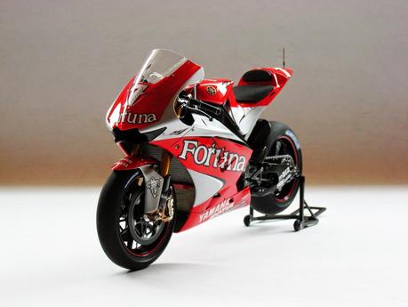 Yamaha YZR-M1 C.Checa 2004 by Luyan Wen