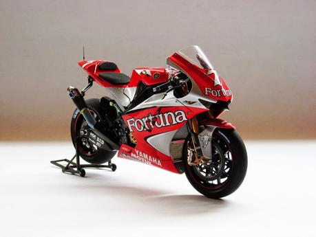 Yamaha YZR-M1 C.Checa 2004 by Luyan Wen