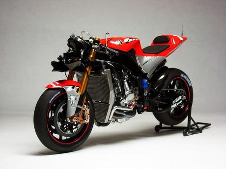 Yamaha YZR-M1 C.Checa 2004 by Luyan Wen