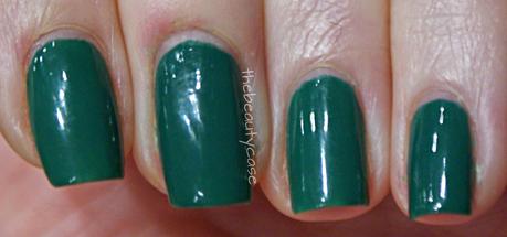 [The Rainbow Ladies 2.0] Green OPI Jade is The New Black