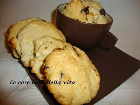 Biscotti rustici al cioccolato e nocciole