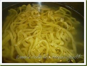 Tagliolini freschi all'uovo ai funghi (19)