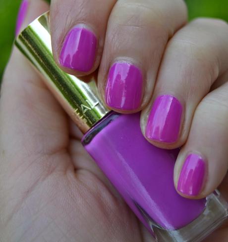 Radiant Orchid con Color Riche Flashing Lilac di L'Oreal e Playtime di Mac