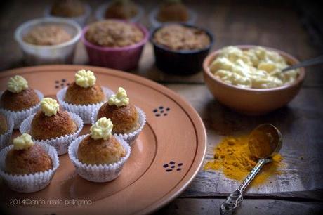 Cake Pop al prosciutto crudo Snello con nocciole e origano e maionese di albumi e curcuma: perché il bello della dieta mediterranea è la contaminazione