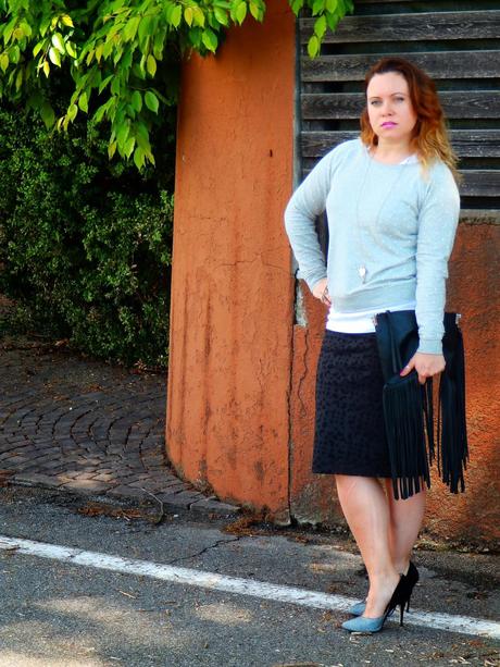 Lace pencil skirt