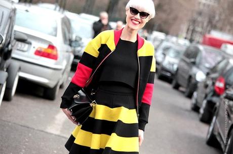 In the Street...Linda Tol...Maya the bee in the city, Milan