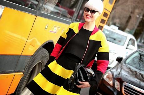 In the Street...Linda Tol...Maya the bee in the city, Milan