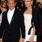 Sean Penn e Charlize Theron mano per mano al Met Gala0608