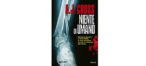 Niente di umano di A.J Cross