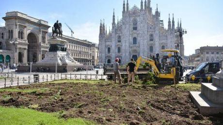 Piazza Duomo si sveglia green