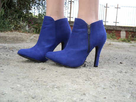 booties-blue-electric