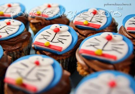 torta cupcakes doraemon cake compleanno polvere di zucchero