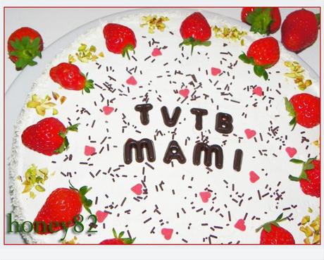 TORTA PER LA FESTA DELLA MAMMA PANNA E FRAGOLE