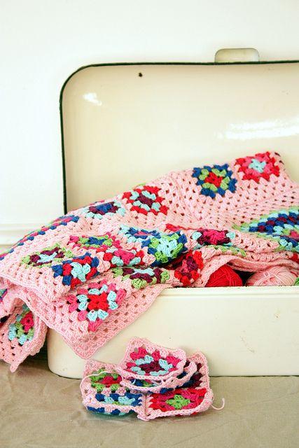 pink granny squares #crochet