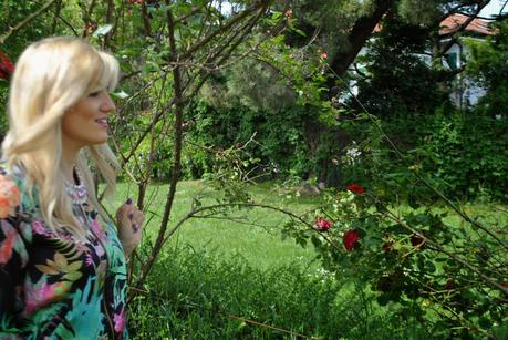 outfit bomber a fiori e pantaloni con peplo outfit floral bomber and peplum trousers outft sporty chic outfit bomber pimkie outfit pantaloni con peplo sisley outfit borsa stefanel bracciali con catena e filo outfit primaverili outfit maggio 2014 outfit mariafelicia magno outfit colorblock by felym mariafelicia magno blogger di colorblock by felym fashion blogger italiane milano outfit bomber pantaloni eleganti outfit pantaloni eleganti e bomber bomber stampa floreale abbinamenti bomber come abbinare il bomber 