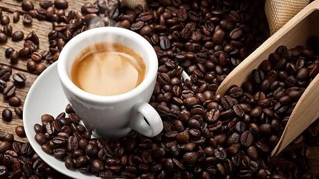 Il caffè provoca il mal di testa