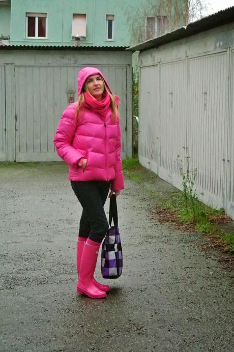 Fashion tips - Pink rain is coming down...