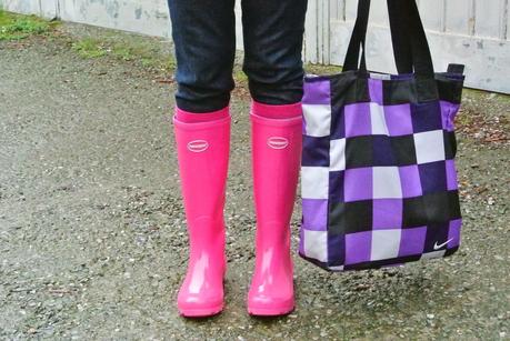 Fashion tips - Pink rain is coming down...