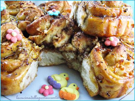 Rose di pane speziate con marmellata di ananas