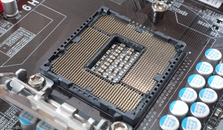 Amazon processori proprietari 600x350 Amazon sta progettando una propria linea di CPU? news  amazon 