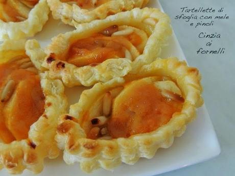 tartellette con mele e pinoli