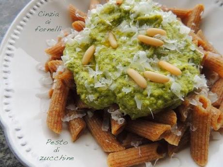 pesto di zucchine veg facile e veloce 