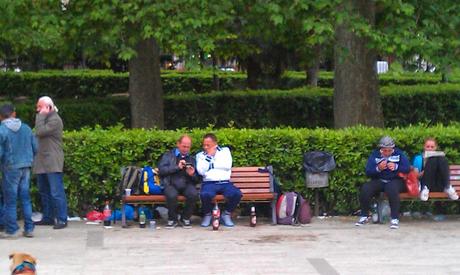 I giardini di piazza Vittorio in un pomeriggio qualsiasi