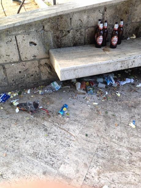 I giardini di piazza Vittorio in un pomeriggio qualsiasi