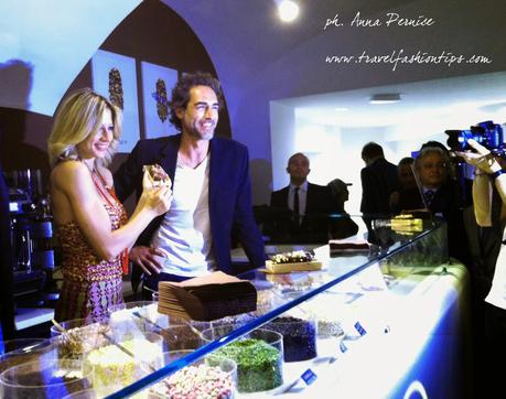 Il Magnum® Pleasure Store apre a Napoli. Sergio Muniz e Maddalena Corvaglia all'inaugurazione