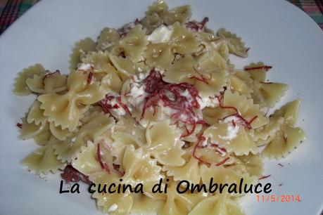 Farfalle con crema di casatella e sfilacci di cavallo