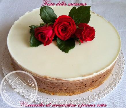 Cheesecake al croccantino ricoperto con panna cotta