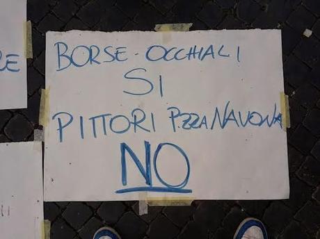 Sapevate che quelli di Piazza Navona sono dei 'giovani pittori'? Ci hanno scritto, ecco la loro lettera. E il nostro commento...