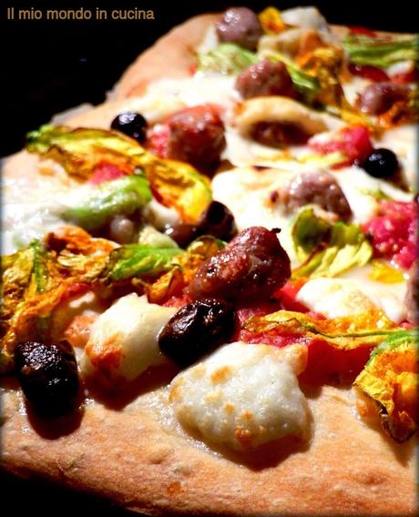 PIZZA con TOMINI, FIORI di ZUCCHINA, luganega e OLIVE TAGGIASCHE