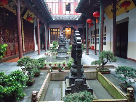 Travels| Lanterne rosse, grattacieli e giardini zen: questa, la nuova Cina.