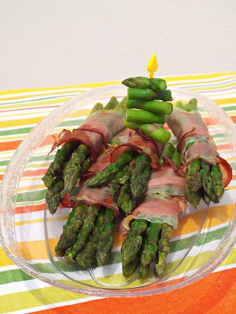 Involtini golosi di asparagi e speck