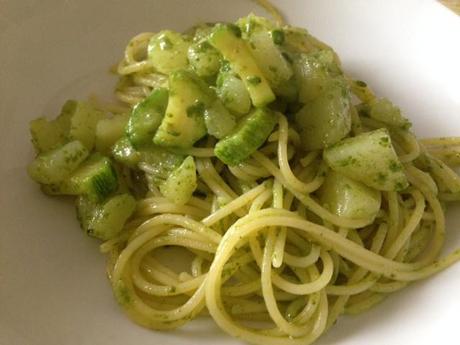 spaghetti al pesto