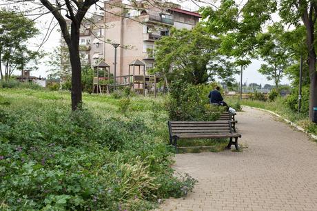 La debacle di tutte (ma tutte) le aree verdi della città. Ecco il parco del Torrione Prenestino, inaugurato pochi anni fa e oggi in rovina