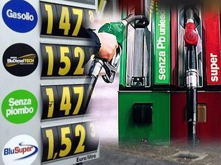 MISE a tutela dei consumatori: prezzi carburanti più trasparenti