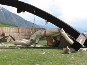 croce di Wojtyla caduta a Cevo, Valcamonica