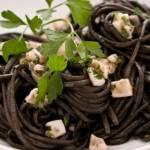 Ricette di pesce: linguine al nero di seppia