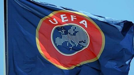 Mano ferma della UEFA contro il razzismo