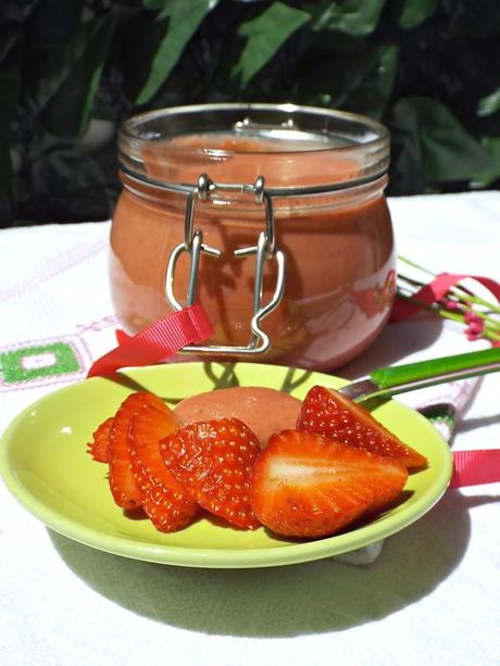 Strawberry Curd