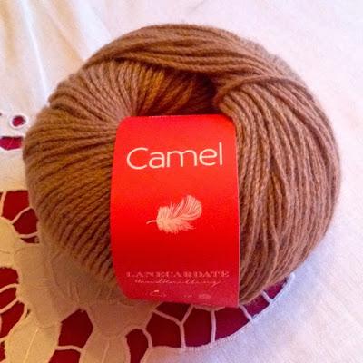 LANECARDATE HANDKNITTING - Camel